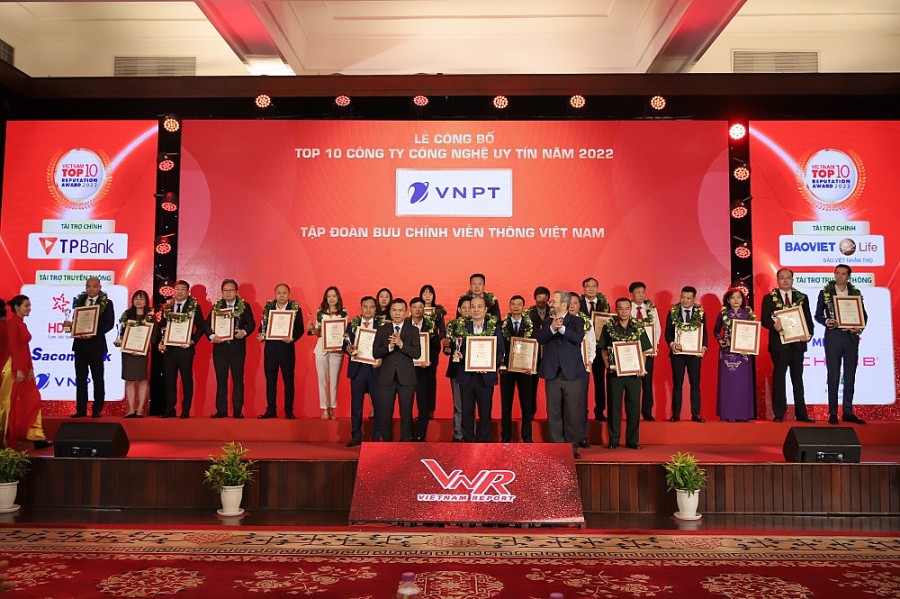 VNPT và VinaPhone  lọt Top 10 công ty CNTT - Viễn thông uy tín năm 2022