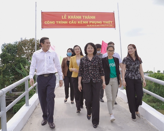khanh thanh ban giao cong trinh cau kenh phung thot tai tien giang