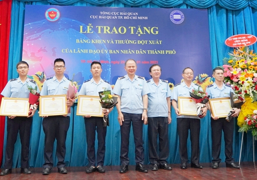 Khen thưởng đột xuất Hải quan TP. Hồ Chí Minh phá chuyên án ma tuý