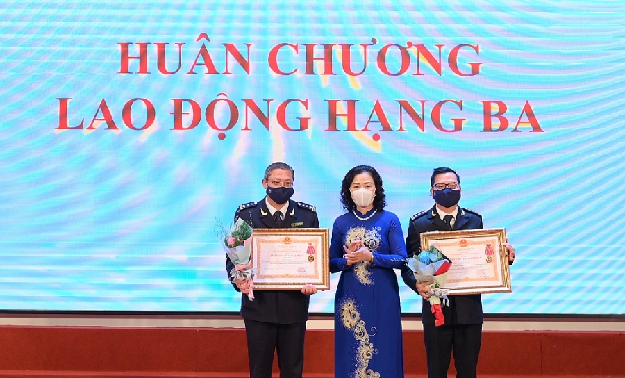 Nỗ lực khơi thông dòng chảy hàng hóa xuất nhập khẩu