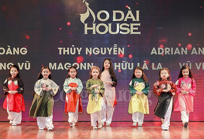 sap dien ra le hoi ao dai tp ho chi minh lan vi