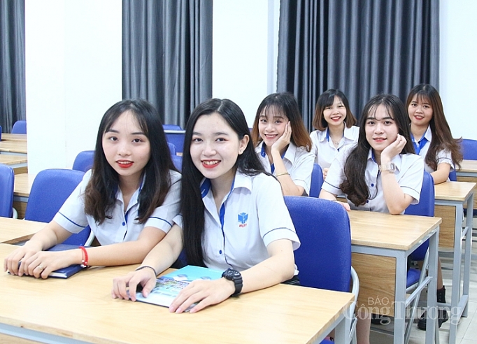truong dai hoc dau tien co chinh sach giam 25 hoc phi thoi covid 19