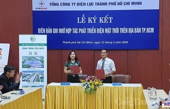 evnhcmc ky ket voi 3 don vi cung cap dich vu phat trien dien mat troi
