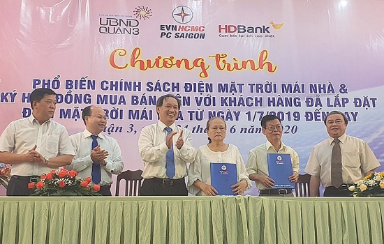 evnhcmc pho bien chinh sach dien mat troi ap mai