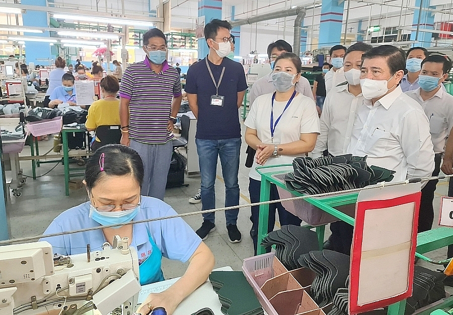 TP. Hồ Chí Minh: Thực hiện vừa cách ly, vừa sản xuất trong khu chế xuất, khu công nghiệp