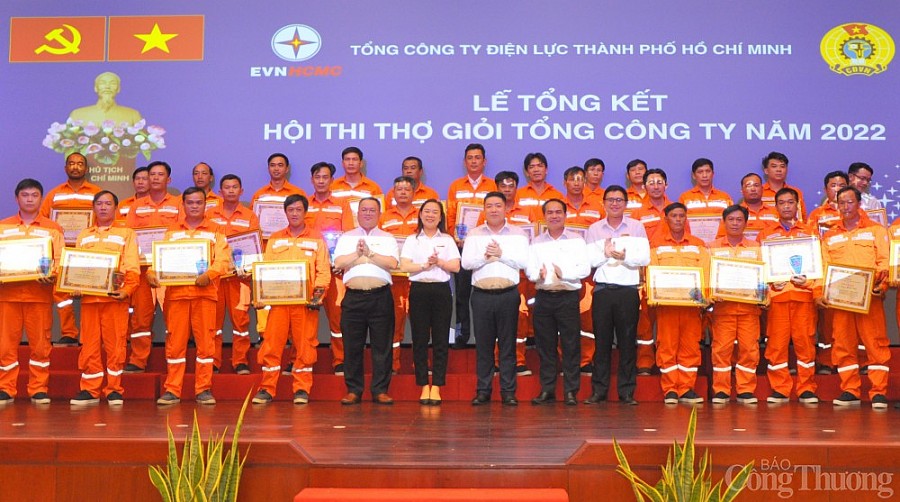 80 kỹ sư, công nhân đạt danh hiệu thợ giỏi ngành điện TP. Hồ Chí Minh năm 2022