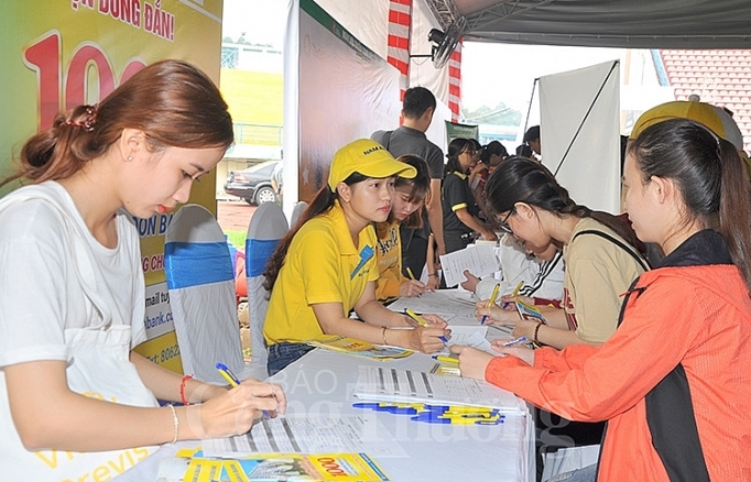 40 doanh nghiệp tuyển dụng hơn 3.000 việc làm tại ngày hội tuyển dụng lần 2 - năm 2018