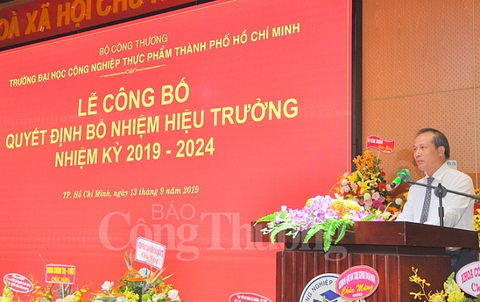 bo nhiem hieu truong truong dh cong nghiep thuc pham tp ho chi minh