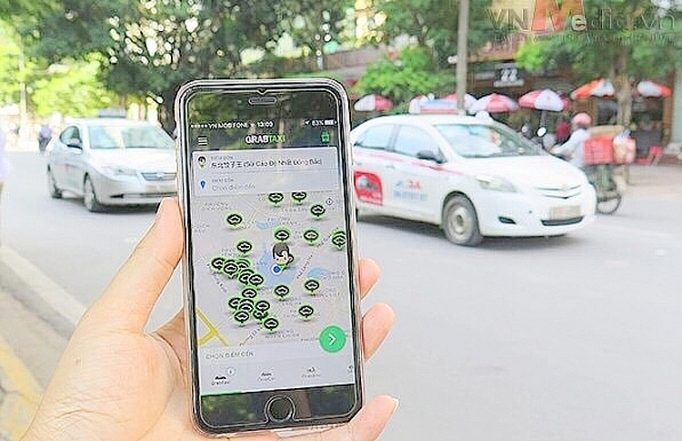 bo giao thong van tai lai tiep tuc no quy dinh ve taxi cong nghe