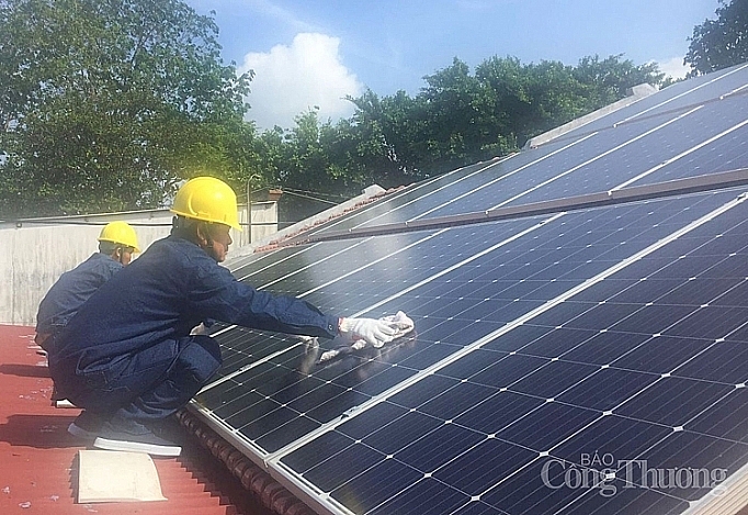 TP. Hồ Chí Minh: Phấn đấu tiết kiệm 2% tổng điện năng tiêu thụ
