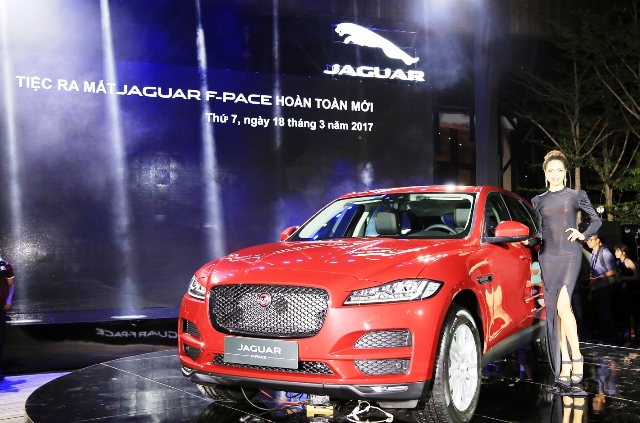 Jaguar Việt Nam chính thức ra mắt mẫu SUV hoàn toàn mới với 4 phiên bản