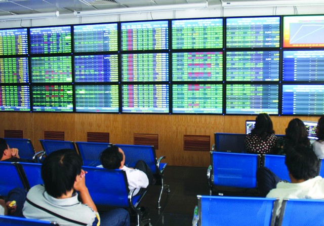 Thị trường chứng khoán Việt Nam không bị ảnh hưởng từ việc nâng lãi suất của FED