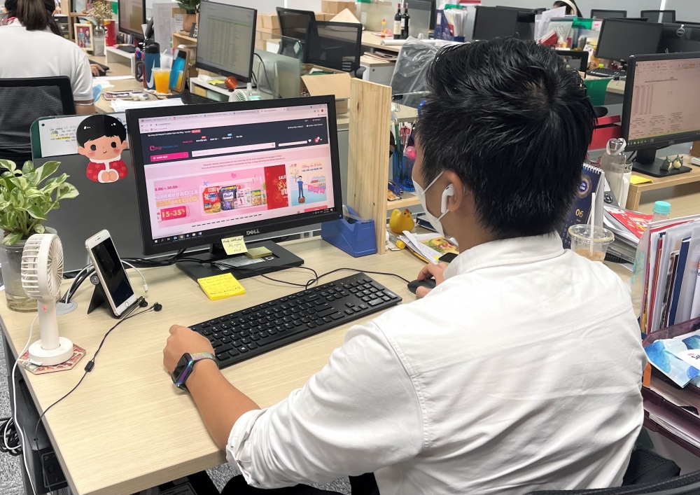 Chợ online đẩy mạnh khuyến mãi