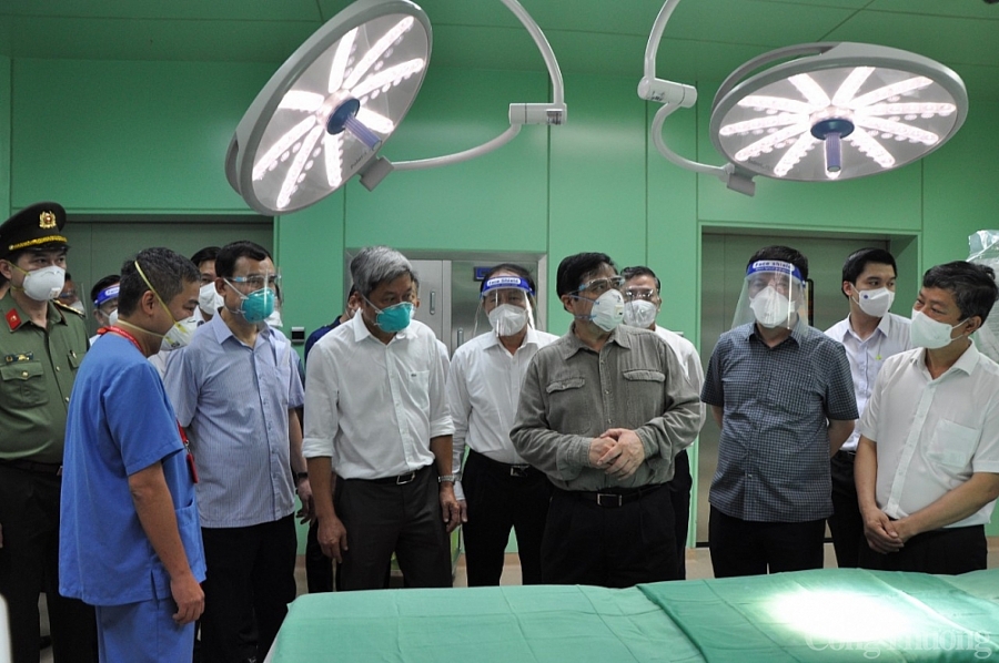 Đoàn công tác của Chính phủ kiểm tra công tác phòng chống dịch tại Bình Dương