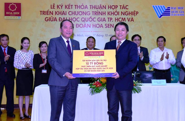 Tập đoàn Hoa Sen tài trợ cho Quỹ khởi nghiệp Đại học Quốc gia
