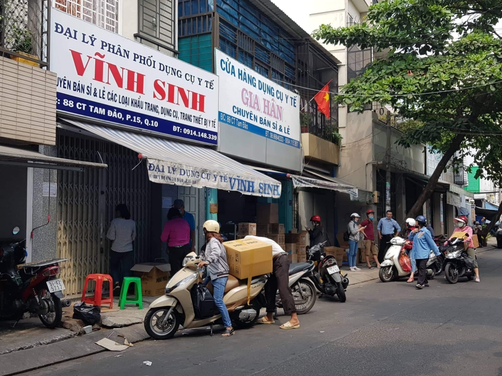 TP. Hồ Chí Minh: Tăng cường chống buôn lậu, gian lận thương mại trong mùa dịch Covid