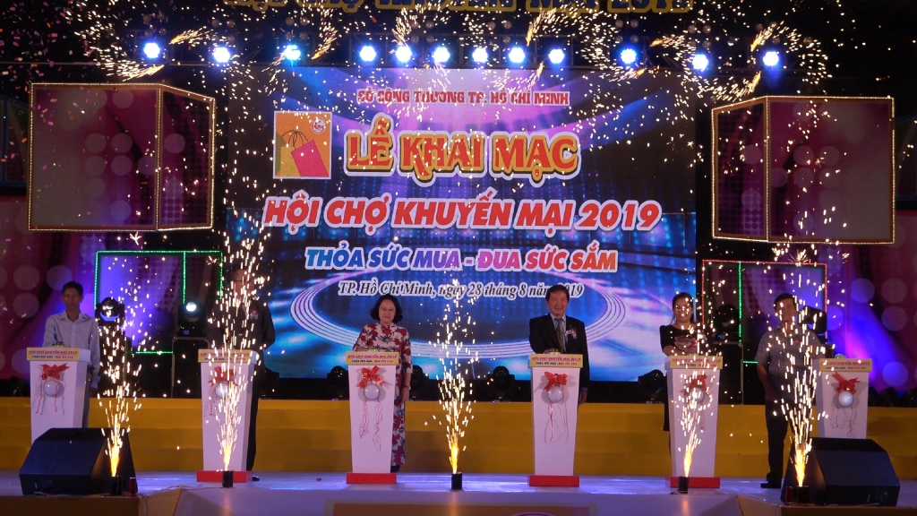 hon 450 gian hang tai hoi cho khuyen mai nam 2019