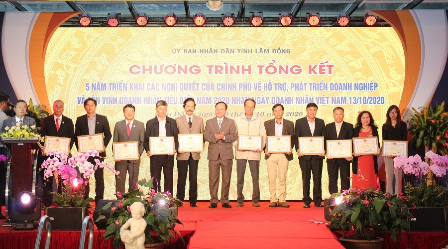 2752-tang-bang-khen