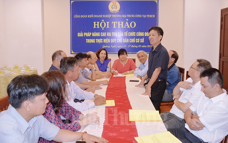 nang cao vai tro cua cong doan trong thuc hien quy che dan chu o co so