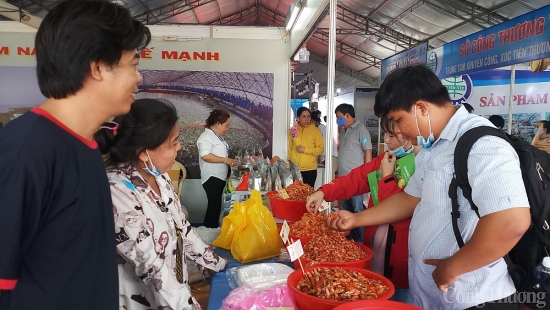 Miền Nam hàng Tết Tân Sửu dồi dào và giá cả sẽ ổn định