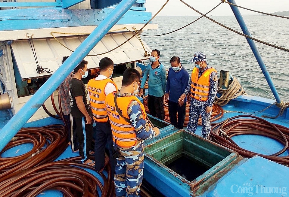 Nhiều loại hàng hoá vẫn tiếp tục thẩm lậu qua biên giới Tây Nam