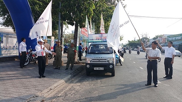 nguo i dan tay ninh ha o hu ng vo i ngay hoi tiet kiem dien nam 2019