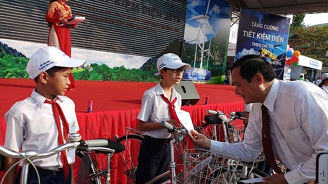 nguo i dan tay ninh ha o hu ng vo i ngay hoi tiet kiem dien nam 2019