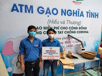 Công nhân viên ngành điện chung tay đẩy lùi dịch bệnh Covid -19