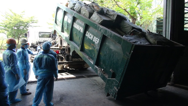 TP.Hồ Chí Minh tổ chức tiêu hủy gần 14.000 kg nầm heo có nguồn gốc từ Trung Quốc