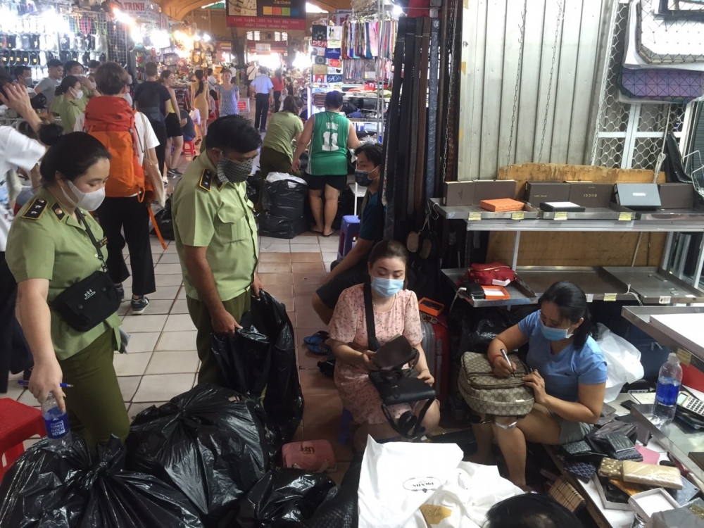 Tăng cường kiểm soát hàng lậu, hàng giả dịp Tết Tân Sửu