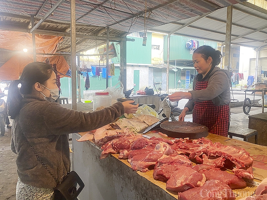 Nghệ An: Khó xảy ra sốt giá thịt lợn dịp cận Tết Nguyên đán