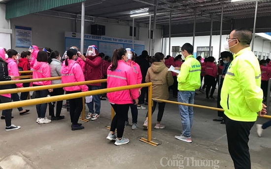 nghe an cong nhan mac covid19 tang cao nhieu doanh nghiep khat lao dong