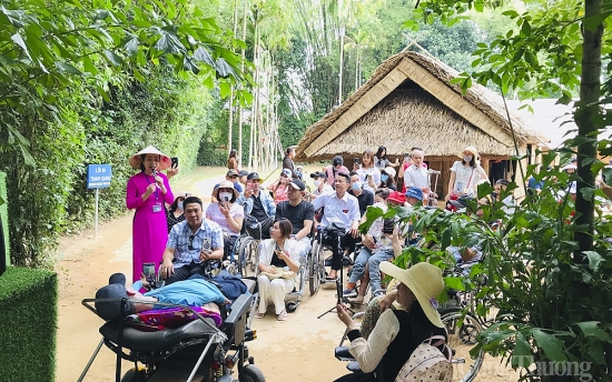 Gặp những người làm sống lại những ký ức về Bác