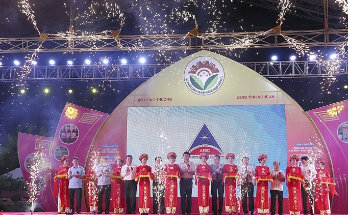 ton vinh hang cong nghiep nong thon tieu bieu khu vuc phia bac