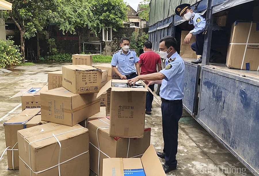 QLTT Nghệ An: Liên tiếp phát hiện, thu giữ hàng hoá không rõ nguồn gốc