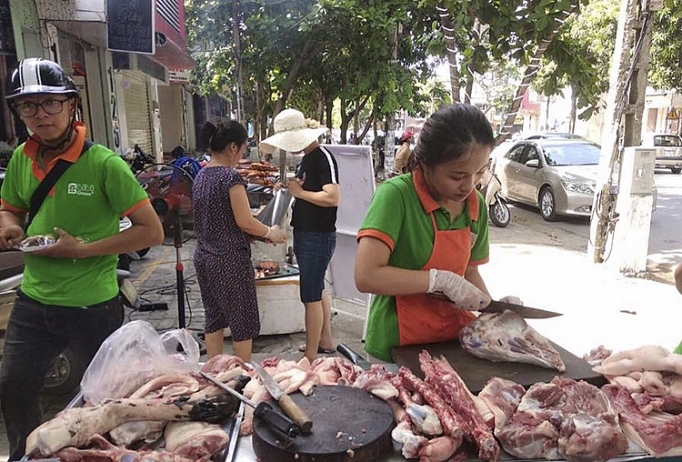 nghe an nguoi dan chua man ma voi thit lon dong lanh nhap khau