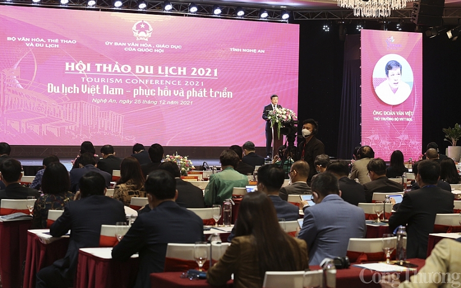 Nhiều đề xuất ‘cứu’ ngành du lịch