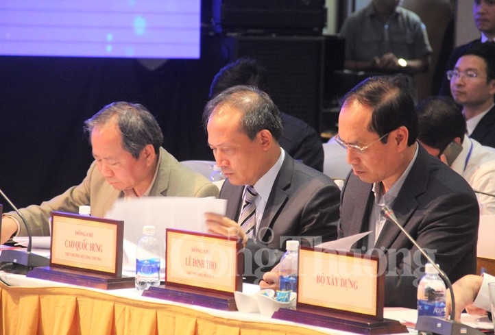 thu tuong du hoi nghi giao ban vung kinh te trong diem mien trung