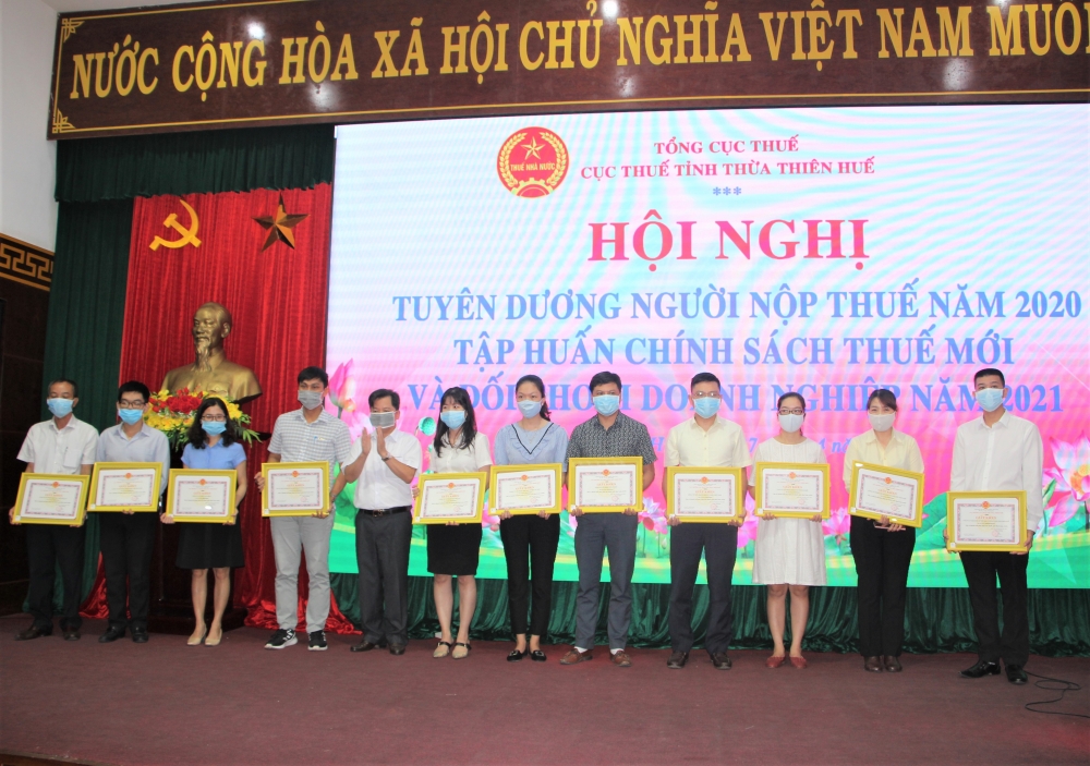 Ngành Thuế Thừa Thiên Huế: Tuyên dương 129 tổ chức, cá nhân trong công tác nộp thuế