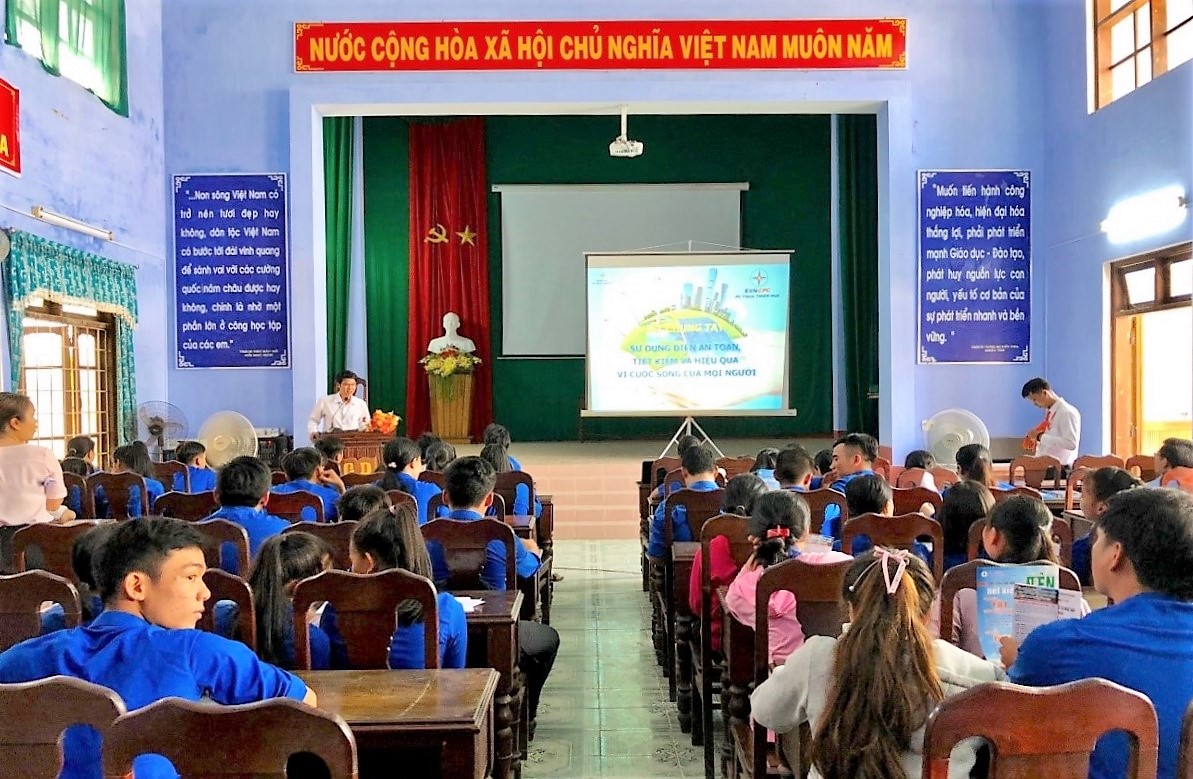 PC Thừa Thiên Huế: Tuyên truyền tiết kiệm điện cho đoàn viên, thanh niên