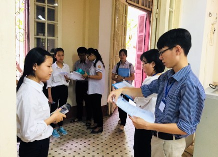 thua thien hue hon 12 ngan thi sinh tham gia ky thi thpt quoc gia