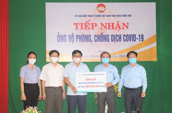 pc thua thien hue ung ho 260 trieu dong cho quy vac xin phong chong dich covid19