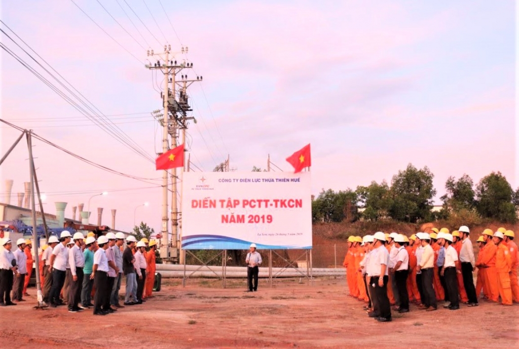 nganh dien thua thien hue chu dong phong chong su co thien tai truoc mua mua bao