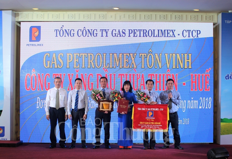 ton vinh cong ty xang dau thua thien hue dat san luong 3000 tan gas petrolimex nam 2018