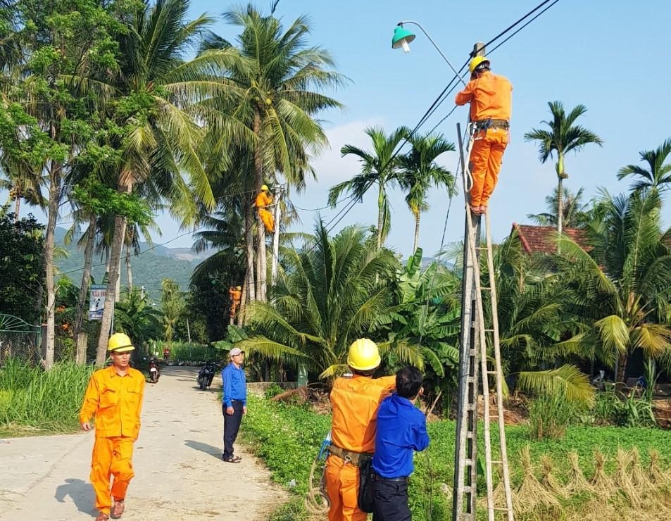 pc binh dinh thuc hien cong trinh thanh nien thap sang duong que