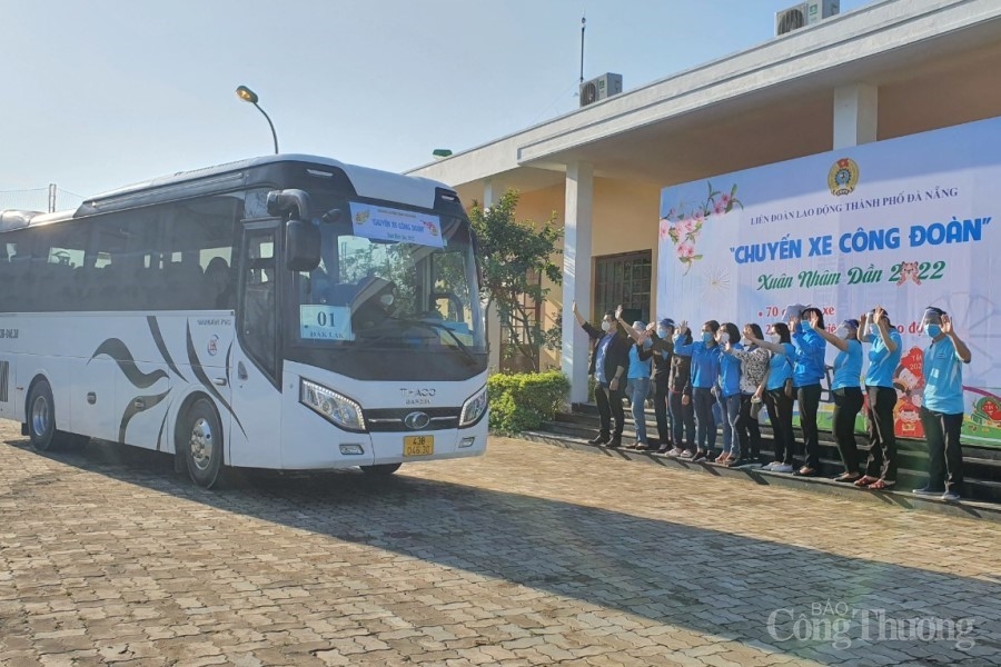 Đà Nẵng: Khởi hành những chuyến xe đầu tiên đưa công nhân, người lao động về quê đón Tết