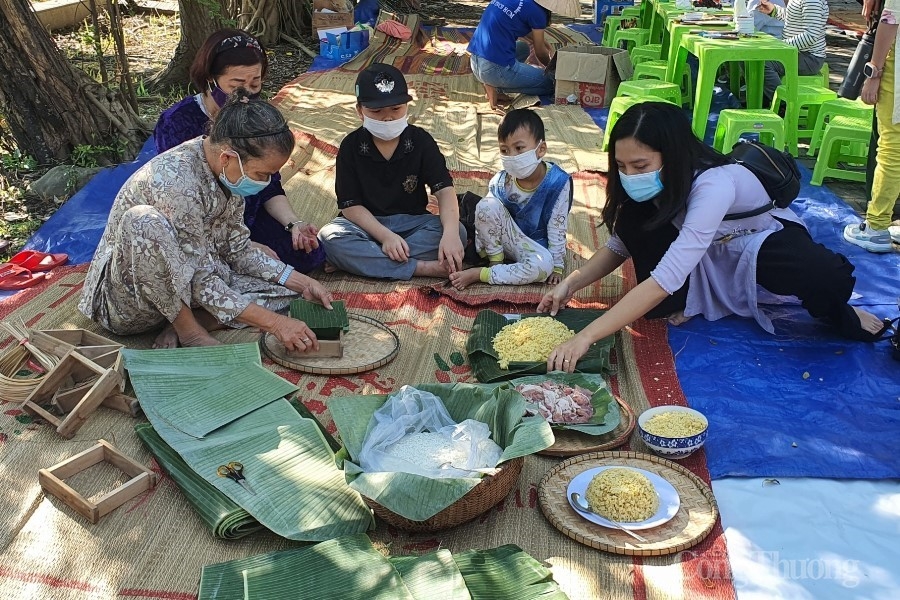 Đà Nẵng: Lưu giữ nét đẹp văn hóa Tết xưa trong “Phiên chợ ngày Tết”