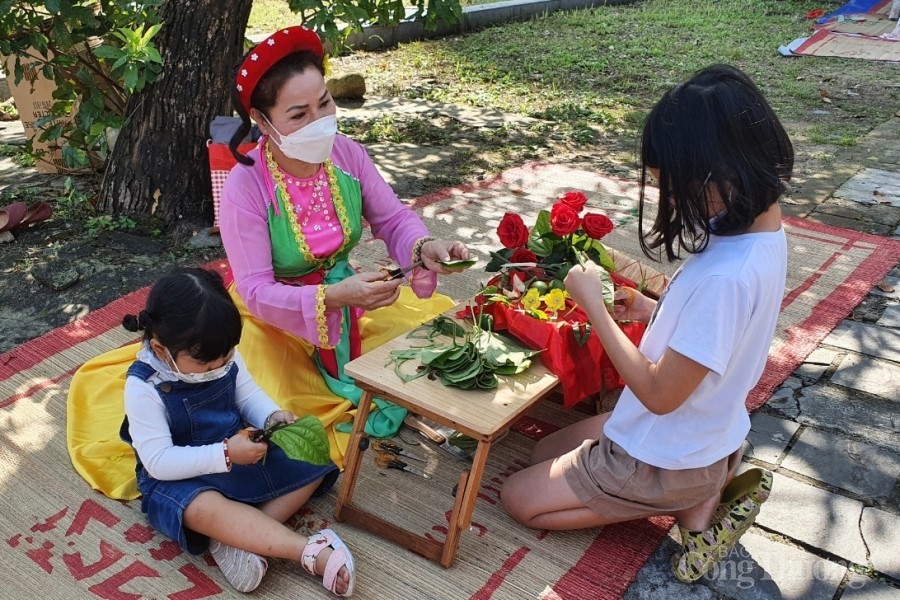 Đà Nẵng: Lưu giữ nét đẹp văn hóa Tết xưa trong “Phiên chợ ngày Tết”