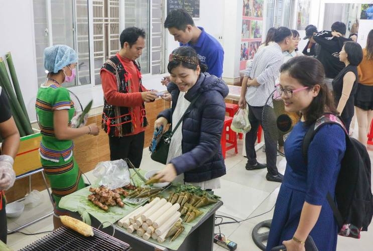 sac mau co tu giua long da nang