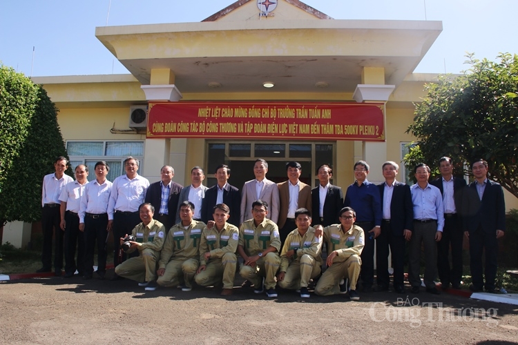 bo truong bo cong thuong thi sat viec trien khai cac du an nang luong tai gia lai